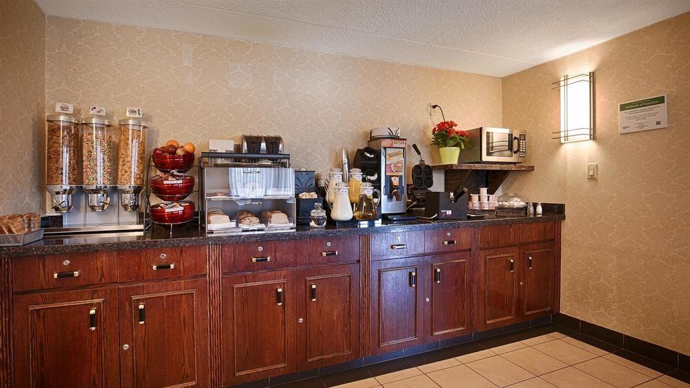 Best Western Halton Hills Джорджтаун Экстерьер фото