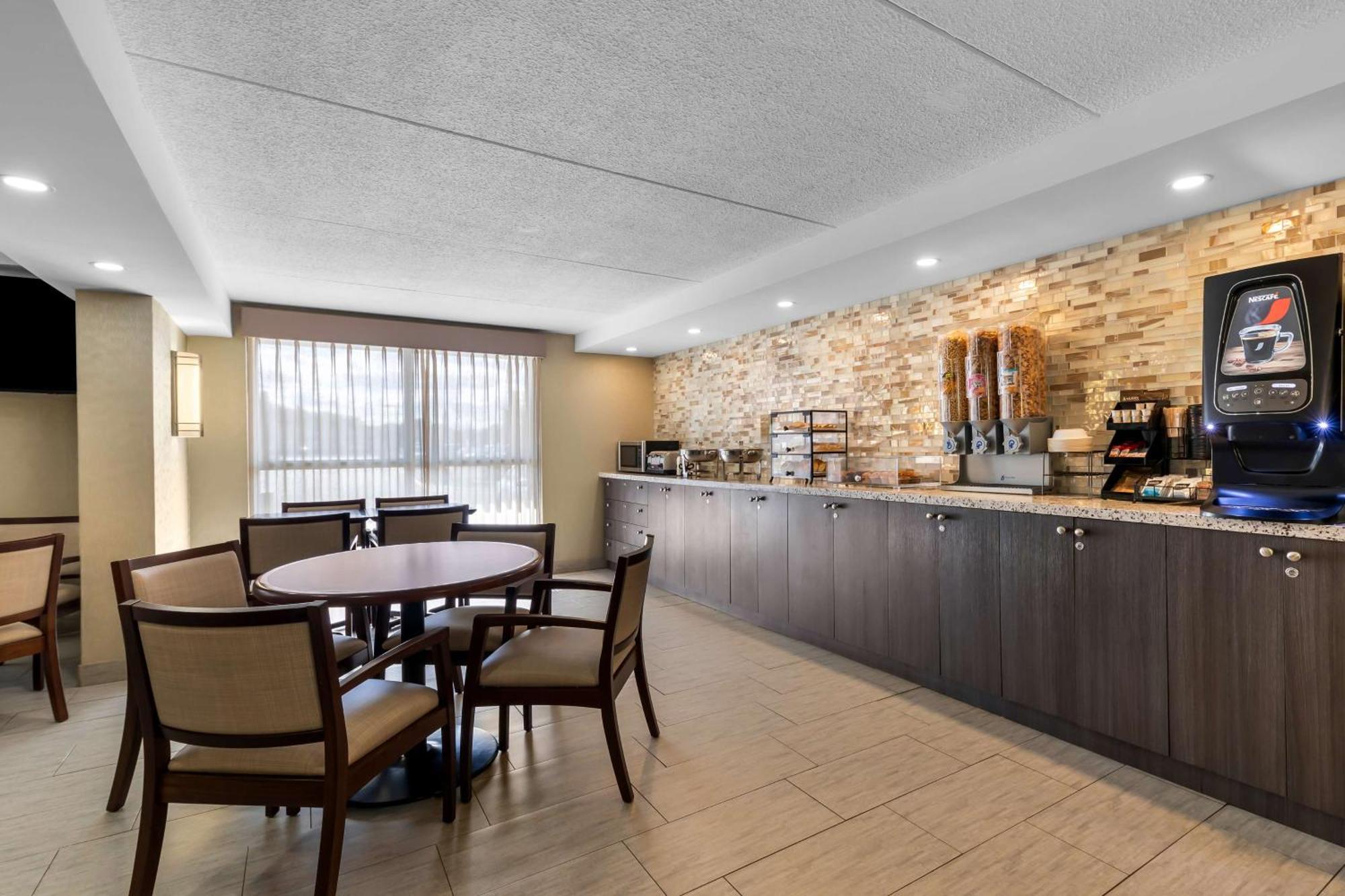 Best Western Halton Hills Джорджтаун Экстерьер фото