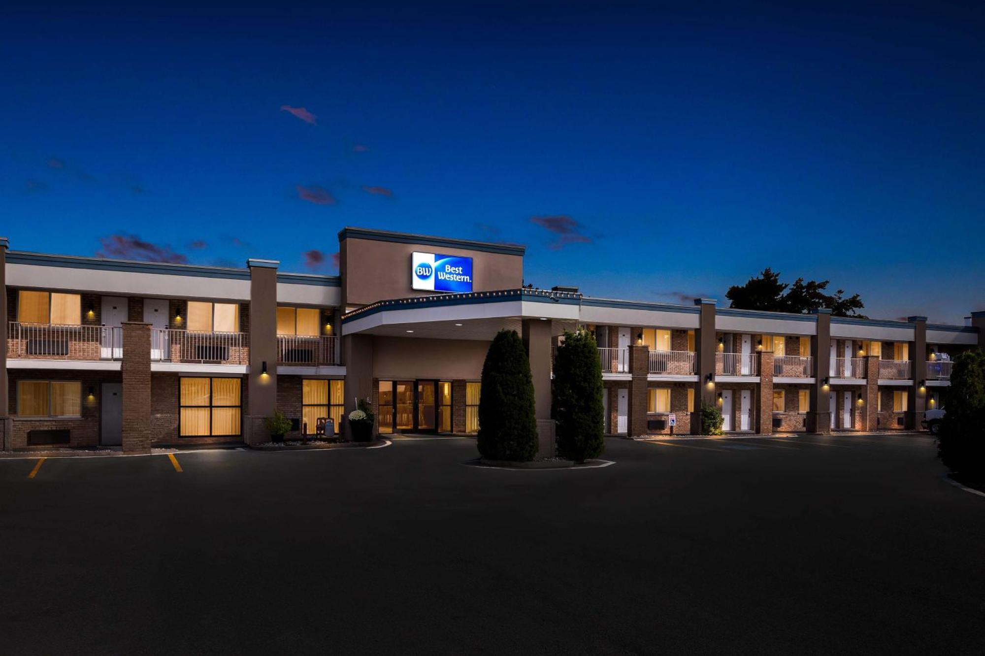 Best Western Halton Hills Джорджтаун Экстерьер фото