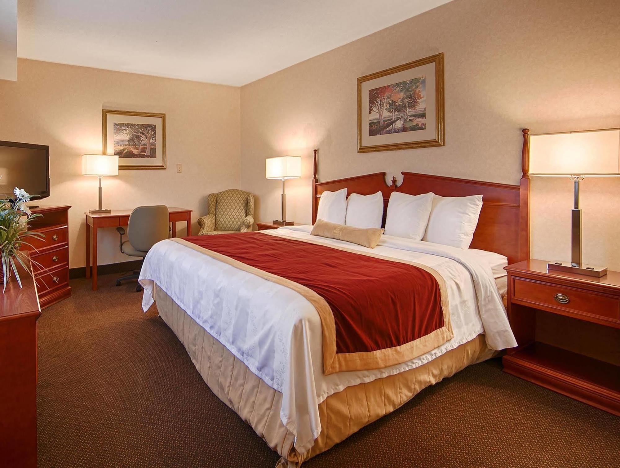 Best Western Halton Hills Джорджтаун Экстерьер фото